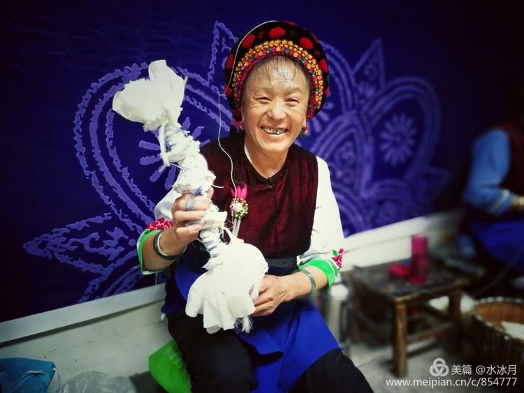 有一种蓝叫青花蓝,有一种颜色叫中国红