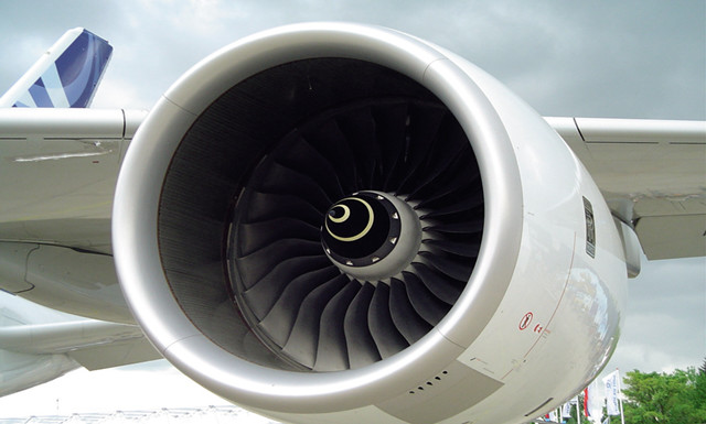 石油钻井平台燃烧,我国的石油钻井平台有动力吗