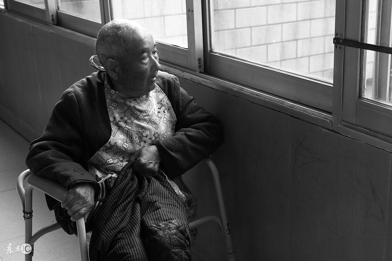 阿尔茨海默病怎么做脑力锻炼,阿尔茨海默症病人的护理措施