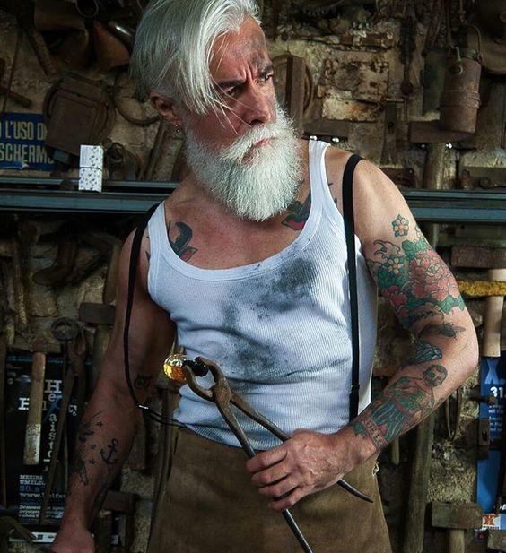 30岁男人锻炼好身材的方法,男人过了30岁适合做什么运动