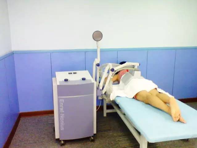 关节肿是滑膜炎吗,有什么病能引起滑膜炎