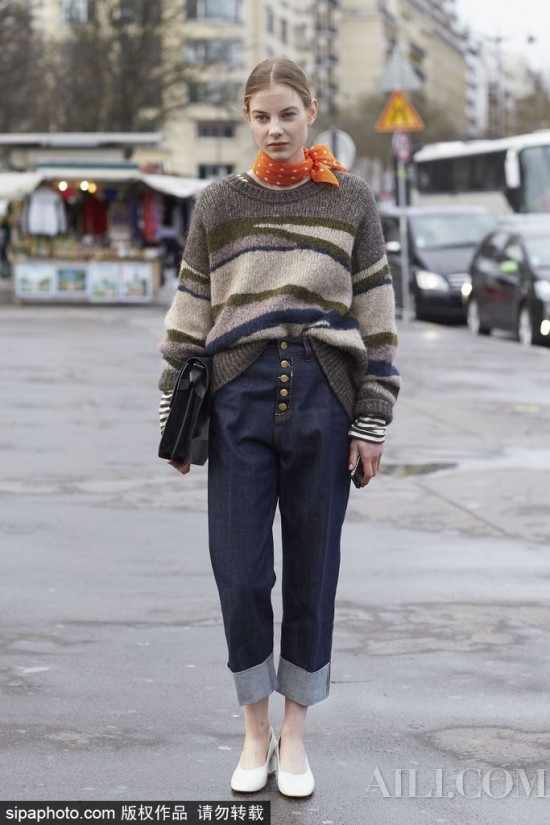 巨丑的奶奶鞋为什么这么火 (奶奶鞋到底是纯丑还是时髦)