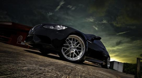 保养时间到了里程没到还能开吗,保养时间到了公里数没到要保养吗