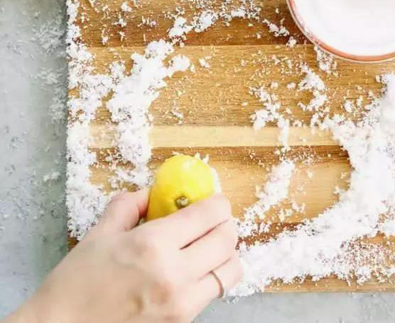 菜板老是发霉怎么办,菜板发霉开裂怎么办