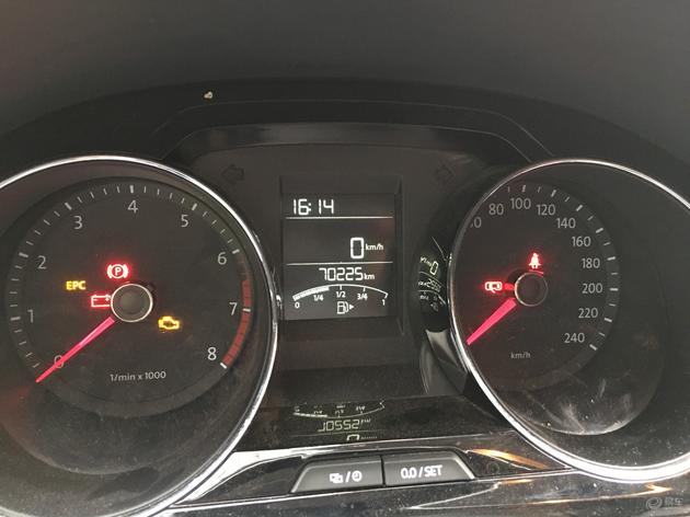 2014年大众宝来手动1.6实测油耗,2015年大众宝来1.6手动挡优缺点