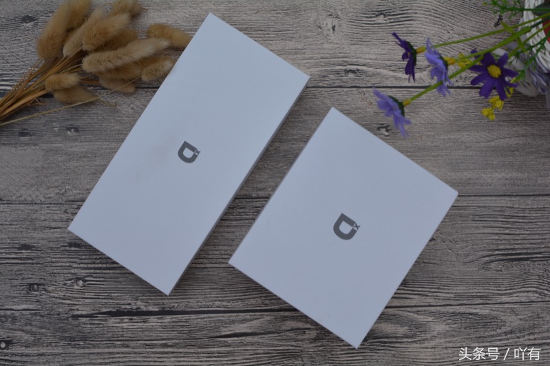 不用螺丝刀如何取下手机的螺丝,不用螺丝刀怎么拆卸手机螺丝