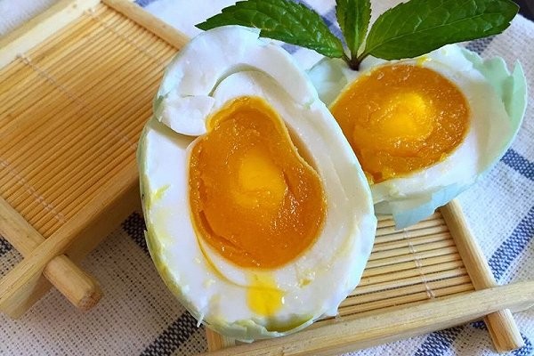 鸡蛋鸭蛋鹅蛋鹌鹑蛋营养成分表,鹅蛋鸡蛋鸭蛋鹌鹑蛋哪种最有营养