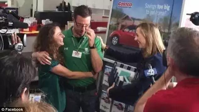 他是一名超市检票员，却依靠神奇画风，给大家带来快乐