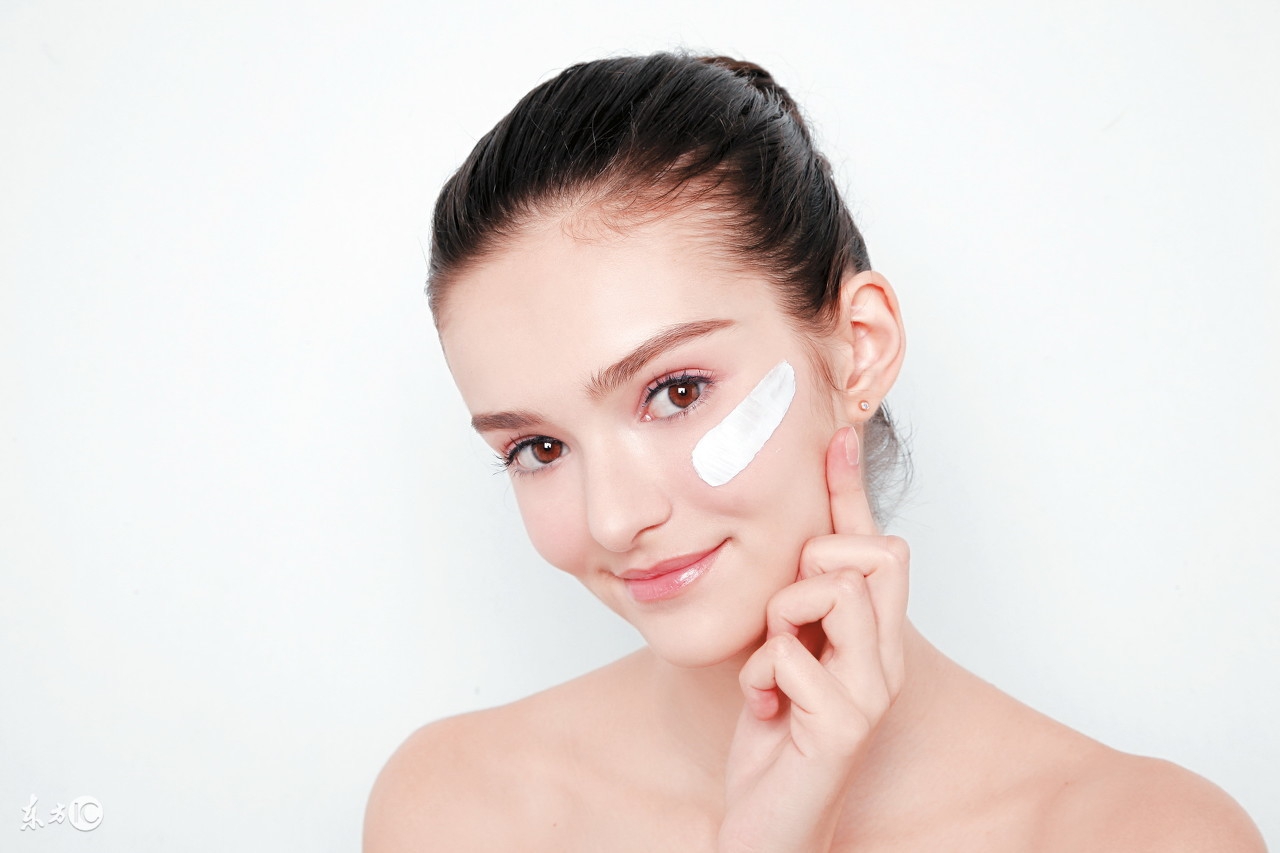 50元以下敏感肌干皮适合的护肤品,45岁敏感肌用什么牌子国产护肤品