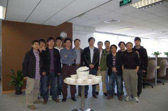 小米用了几年后的状态,小米最新logo和之前logo的对比