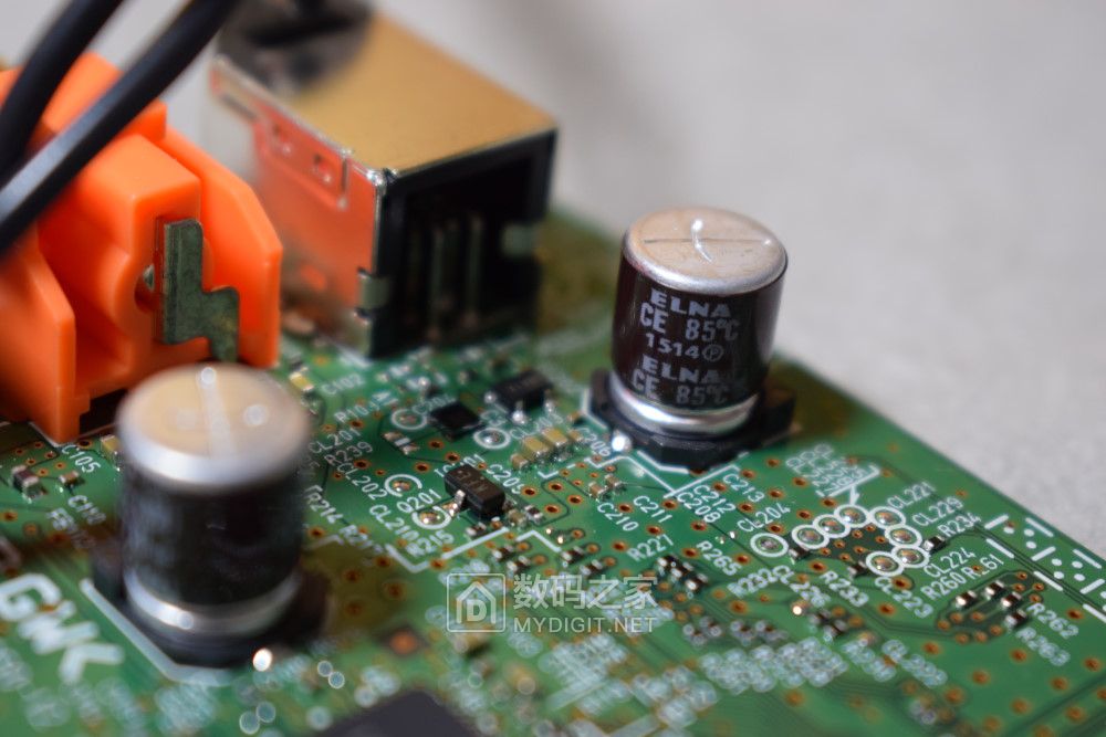 索尼uda1听感评测,索尼vf1功放拆解