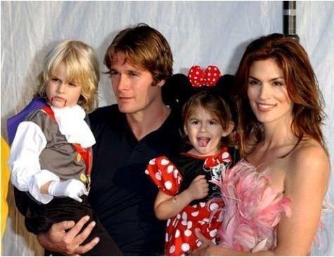 kaiagerber首秀视频,kaiagerber霸气侧漏