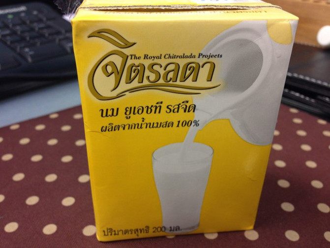 泰国711便利店的零食也太便宜了吧，超多没吃过的种类