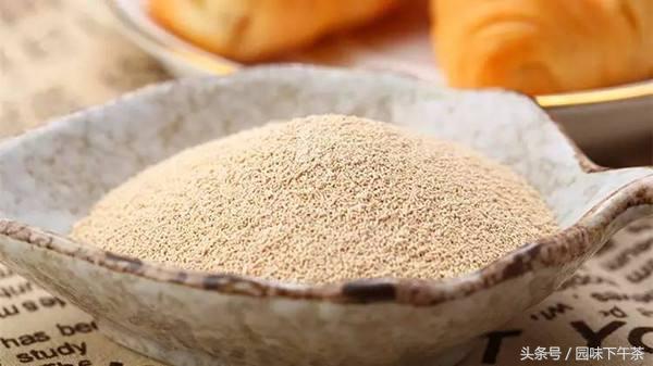 泡打粉膨松剂和酵母粉一块使用吗,酵母粉泡打粉苏打粉的区别