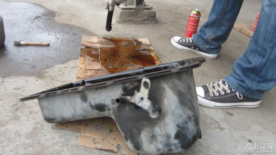 宝马320li发动机烧机油怎么修,宝马320i烧机油最佳解决方案