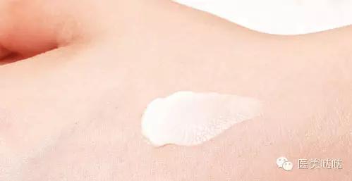 比较滋润的润手霜 (保湿最好的手霜排行榜)