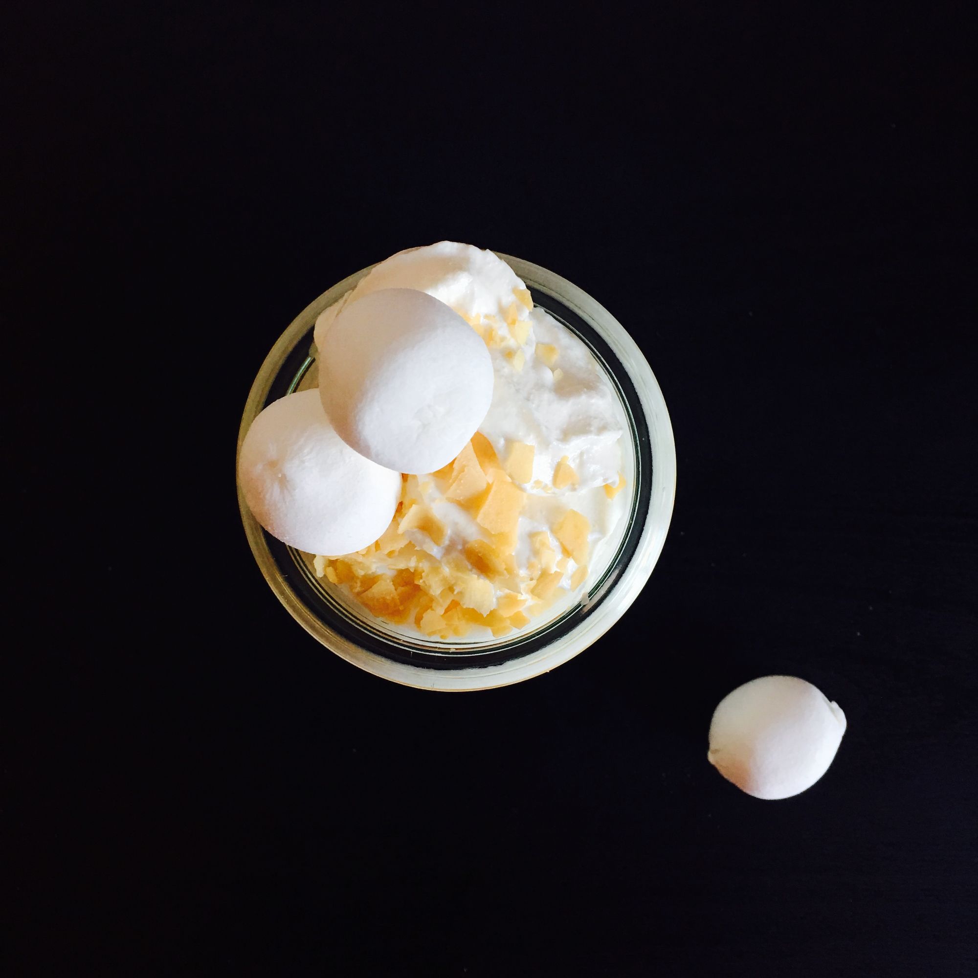 你要喝一杯萌系的酸奶——雪吻优格杯