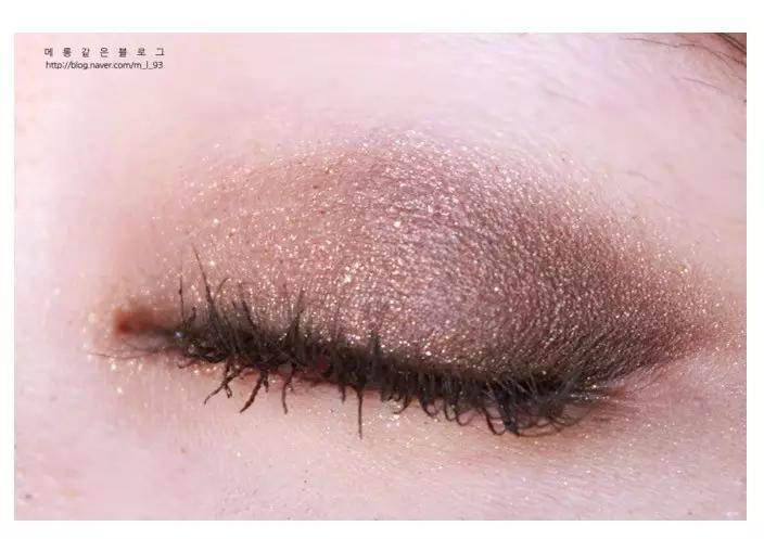 爱丽小屋试色,爱丽小屋气垫粉饼测评