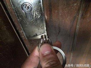 对生活的绝望崩溃催泪瞬间,十个让人绝望的瞬间