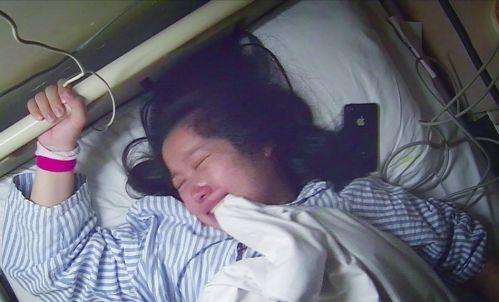 39岁高龄产妇刚顺产完,医生又把手伸进去,比生孩子还痛苦