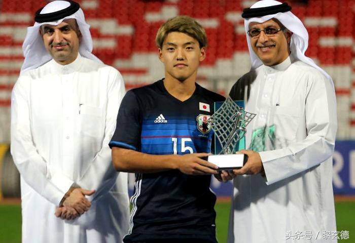 张玉宁中超百场里程碑破门,荷甲张玉宁最新比赛视频