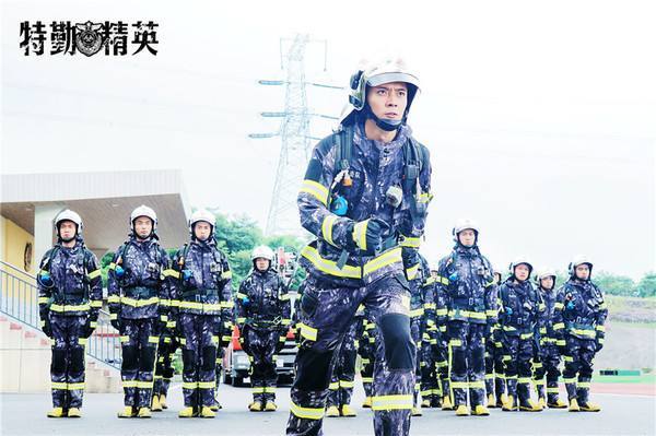 国庆追剧指南丨雷佳音、张嘉译、袁泉、王珞丹，总有一款适合你！