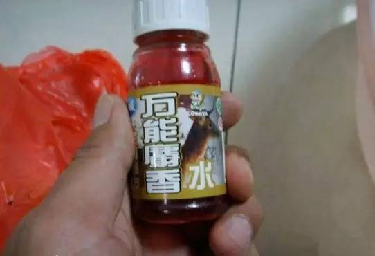 最简单鲫鱼窝料的自制配方,鲫鱼饵料自制配方野钓夏季