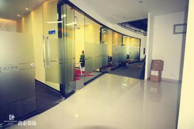 电商办公设计装修高端,二十平米的时尚办公室设计