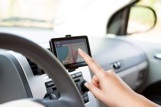 导航仪显示屏故障维修,爱车出现故障维修