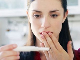 早孕试纸有可能出现假阳性吗,早孕试纸测了阴性就一定没怀孕吗