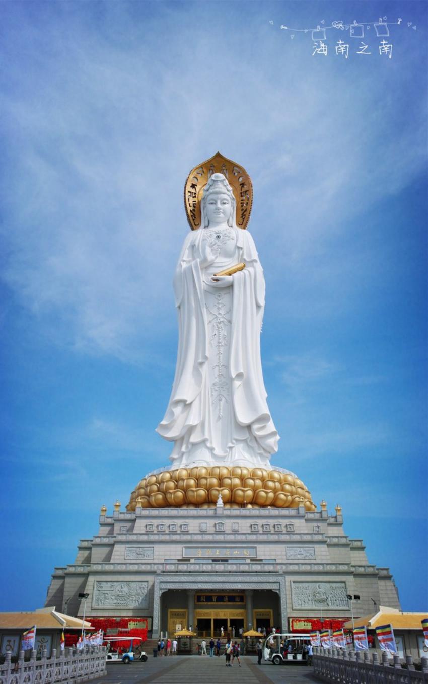 穿过云海后的美景,穿过云海看美景