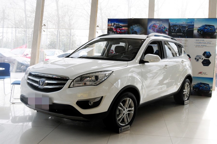 浣庝环鍙堟湁妗ｆ鐨勮溅,浣庝环澶栬濂界湅鐨勮溅