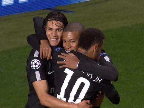 姆巴佩被疯狂犯规,姆巴佩被训练法甲金靴