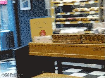 搞笑gif动图吸引人,不听话搞笑gif动图