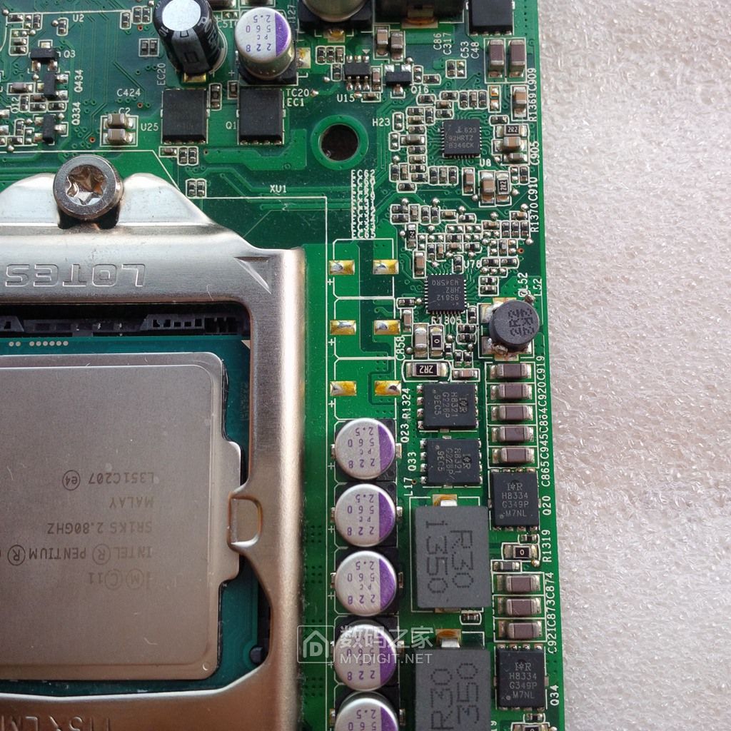 联想thinkcentre一体机怎么拆,联想thinkcentre一体机拆解