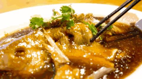 大师傅教你做正宗的西湖醋鱼,芡汁清淡,肉质鲜嫩,学会超有面子