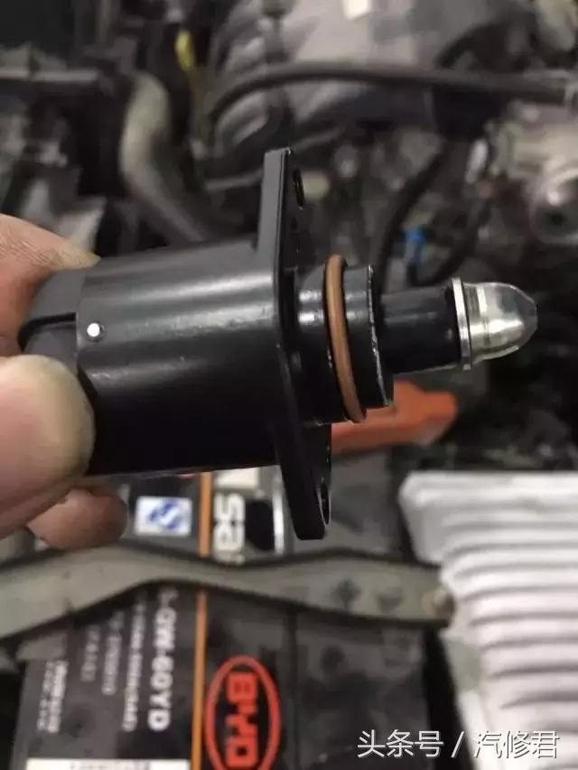 比亚迪f3怠速熄火案例,比亚迪f3怠速900转是什么原因