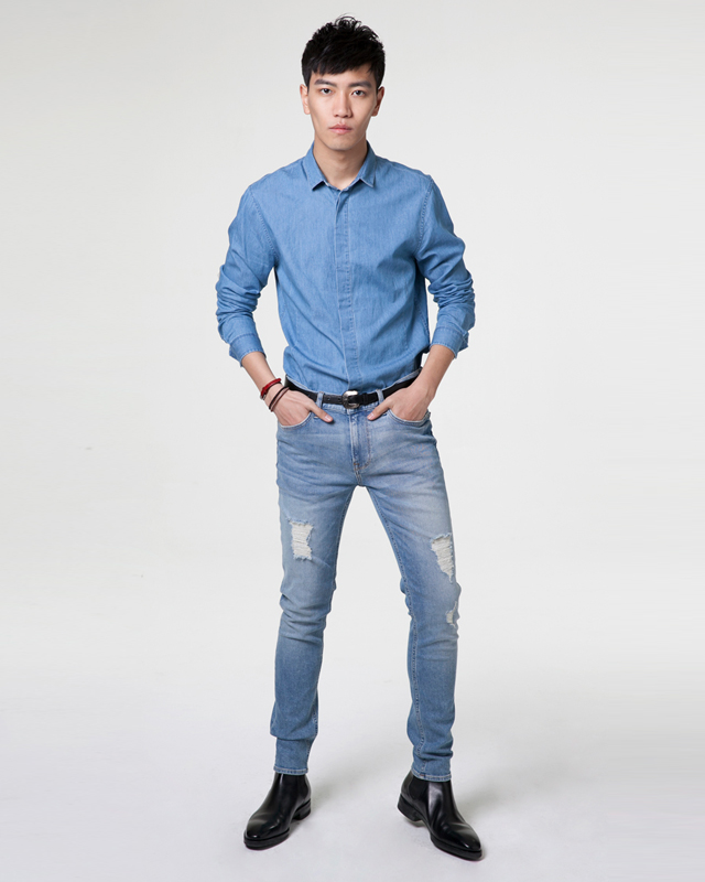 牛仔衬衫怎么搭配才能时髦又有型,牛仔衬衫整个穿搭都变得更高级了