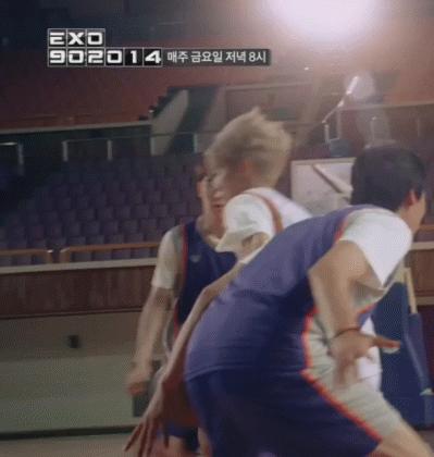 1米78摸篮筐要跳多高,1米78摸高挑战