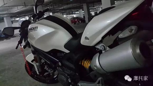 杜卡迪696摩托官方价格多少钱,哪年的杜卡迪696比较好