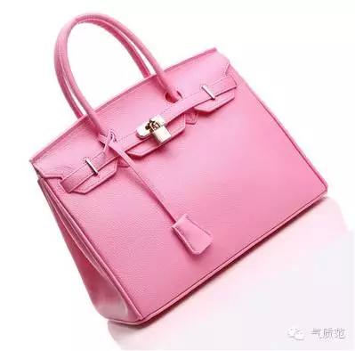 掐指一算，范姐猜你今天出门缺个包？