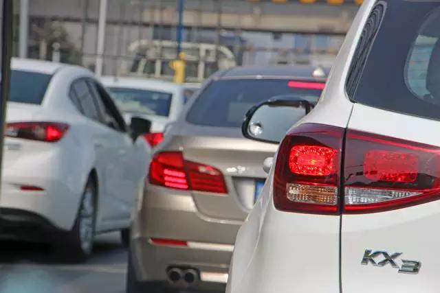 kx3试车,试驾东风悦达起亚kx3s视频