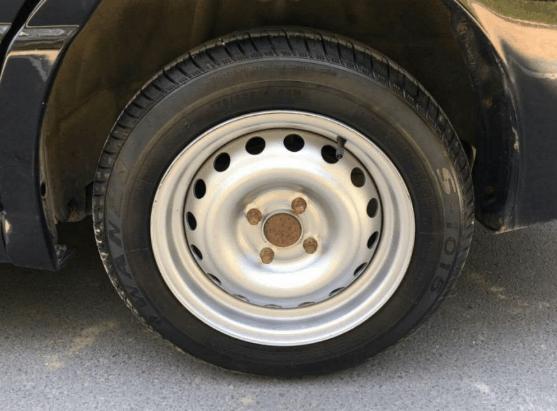 奇瑞轿车新老车对比,奇瑞最老款车测评