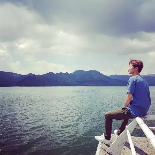 那么多女明星，为什么鹿晗偏偏选中了97年的关晓彤？