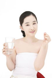 备孕每天喝2000毫升的水,备孕期吃什么排便