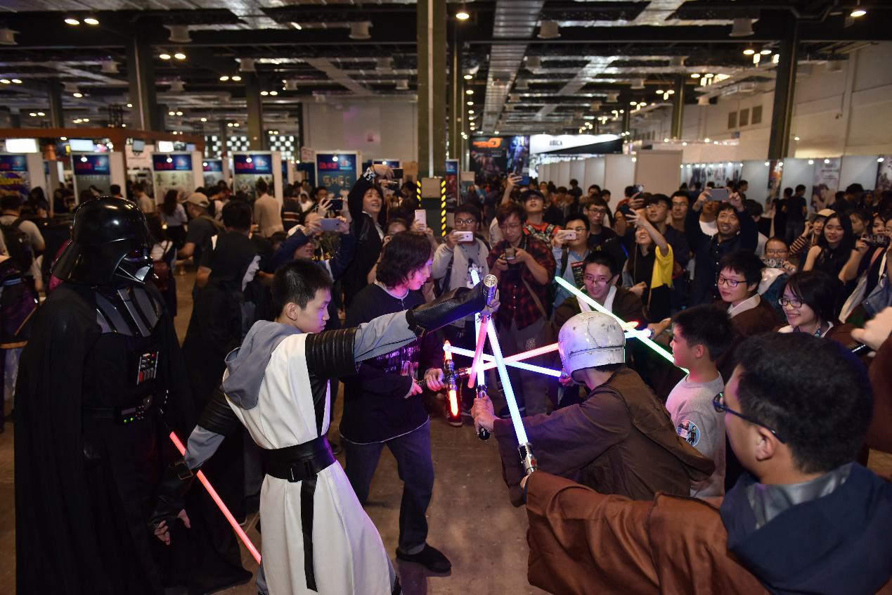 漫画女王游素兰亲临SHCC，全宇宙最high的漫展在魔都炸开啦！