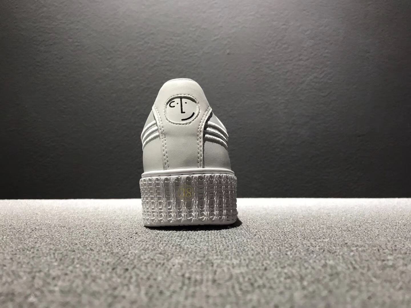 puma彪马女鞋蕾哈娜粉,puma彪马蕾哈娜松糕