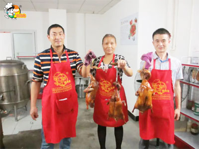 小本创业摆摊小吃培训,现在开什么小吃店比较赚钱投资小