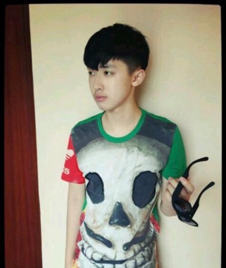 关晓彤鹿晗张逸杰,张艺兴采访撮合鹿晗关晓彤