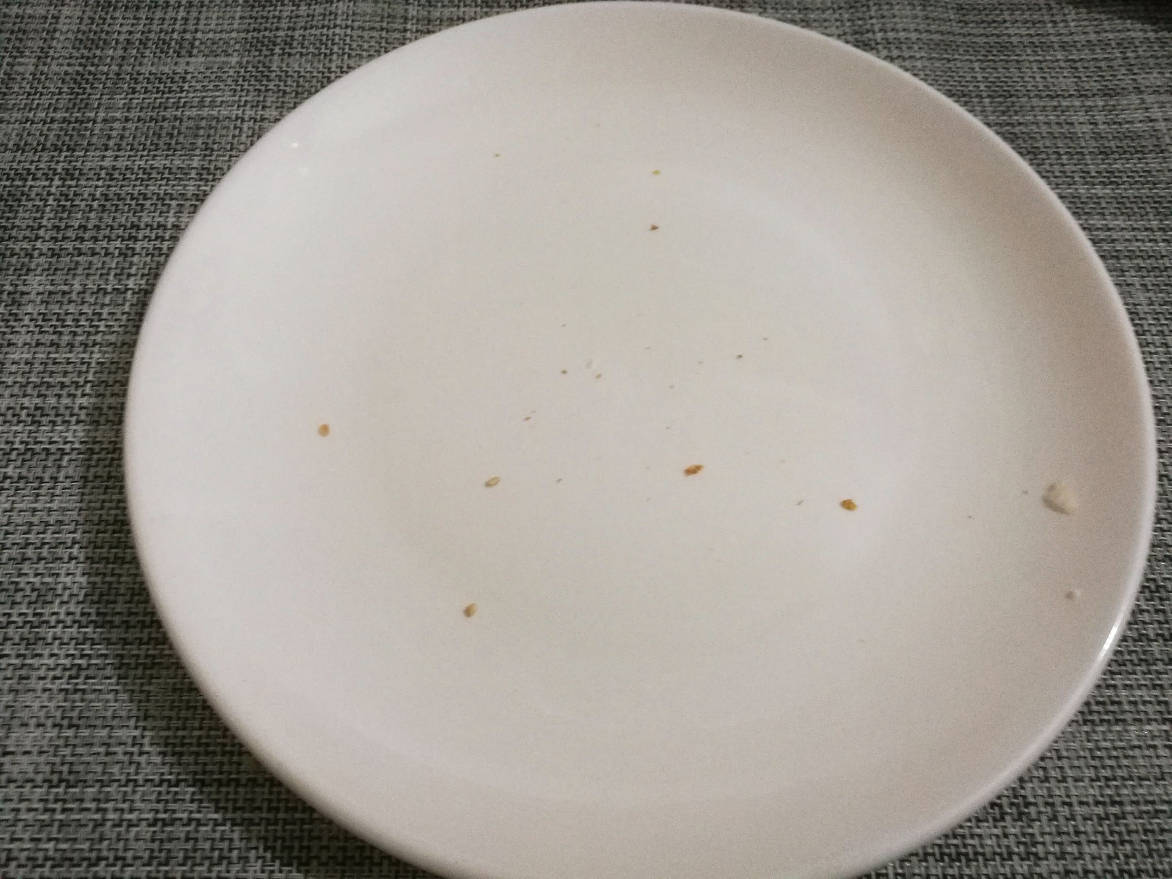 麦当劳存在感超低的汉堡，麦香鸡堡测评